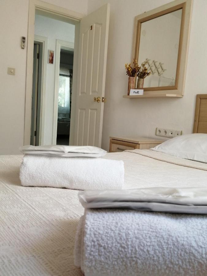 Defne Ev Hotel Измир Екстериор снимка