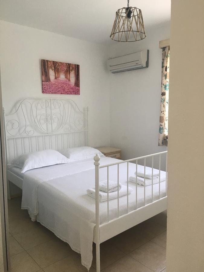 Defne Ev Hotel Измир Екстериор снимка